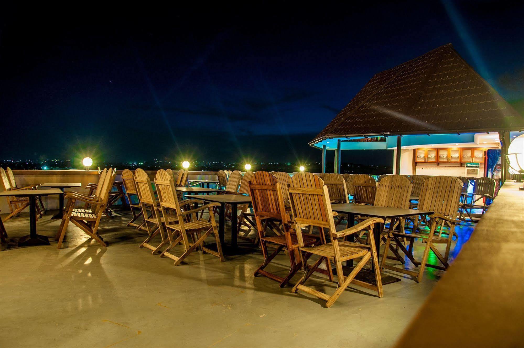 Seascape Hotel Dar es Salaam Exterior foto