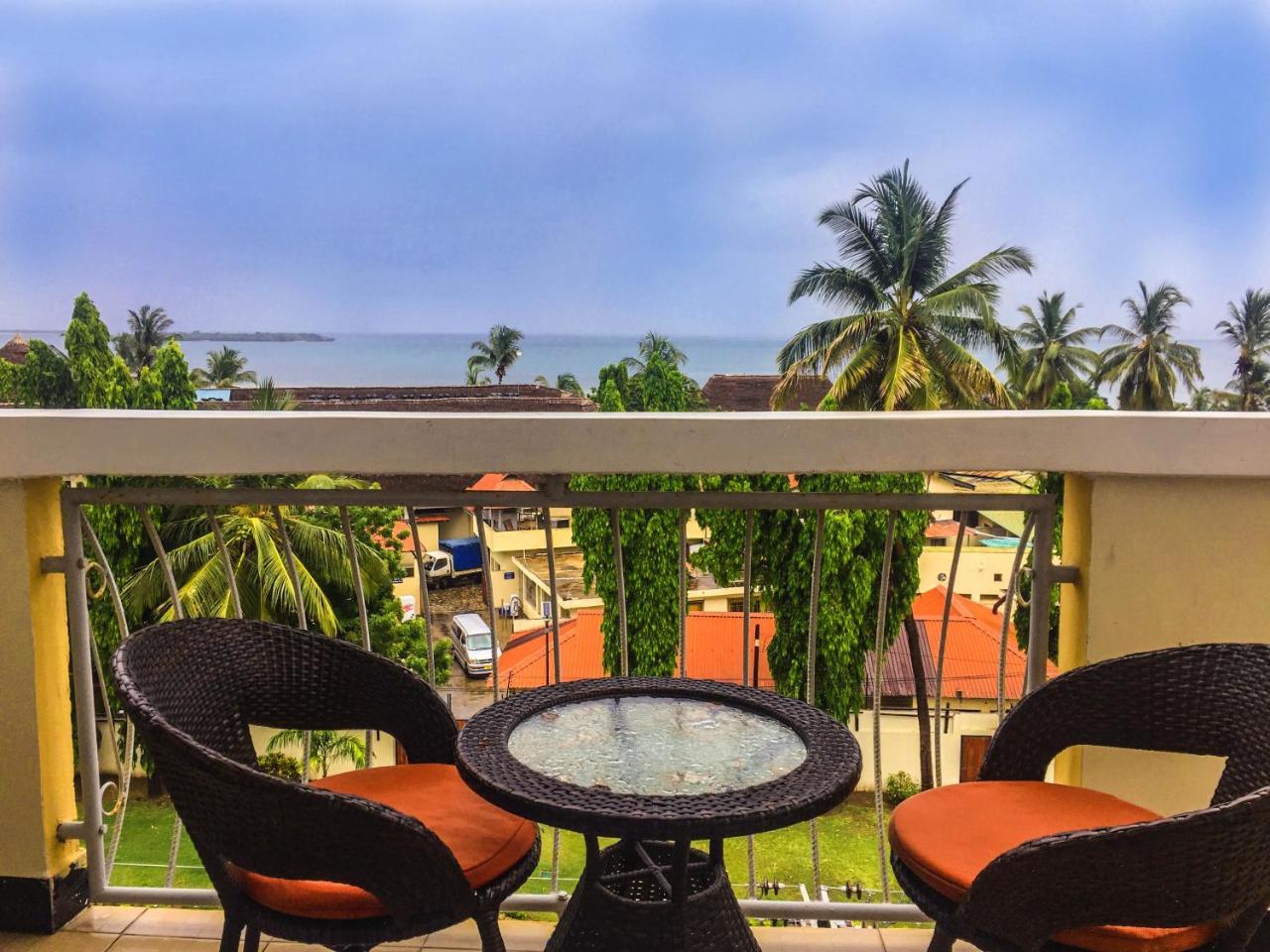 Seascape Hotel Dar es Salaam Exterior foto